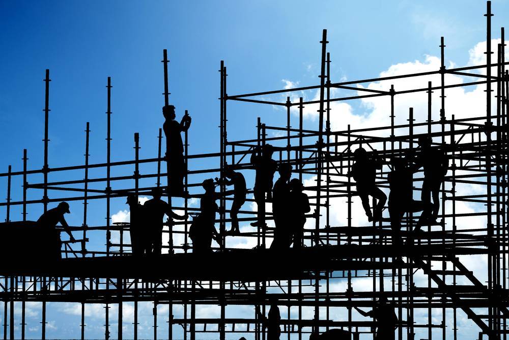 What does a scaffolding sub-contractor do?