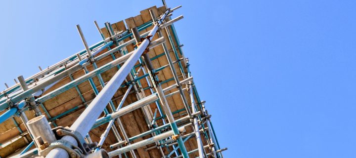 How To Keep Your Business Running Smoothly Whilst Using Scaffolding